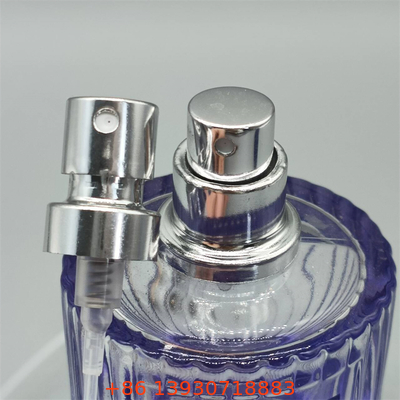 پمپ اسپری عطر مینیمالیستی برای عطر های مدرن یونیسکس با طراحی زیرکانه و آسان استفاده
